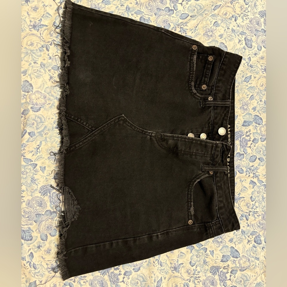American Eagle Black Denim Mini Skirt ! 🖤